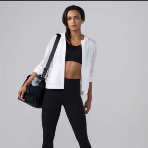 Lululemon Mesh On Mesh Jacket - Picture 4 of 9